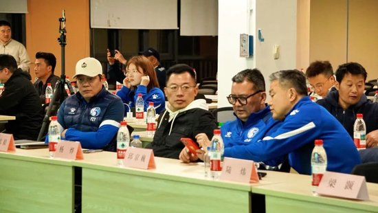 所以官方成立了公司内部的义务工作的团体。详情图