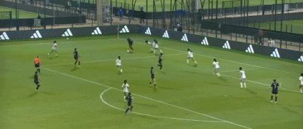 1792963235653086175.gif 2.gif